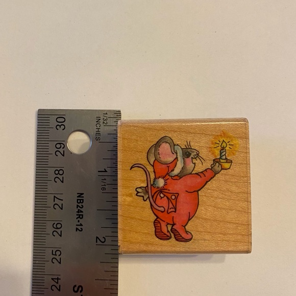 Stampendous « Candlewick Mouse » Christmas Wood Mounted Stamp - Picture 4 of 7